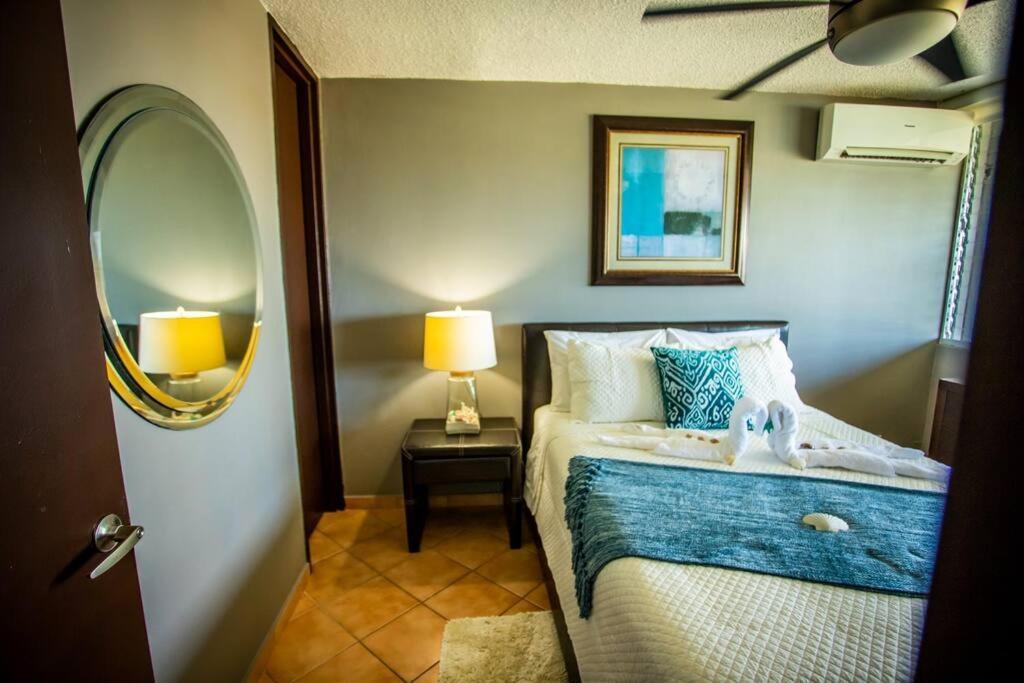 Enchanted Jewel 39 Beachfront Pool لوكويللو المظهر الخارجي الصورة